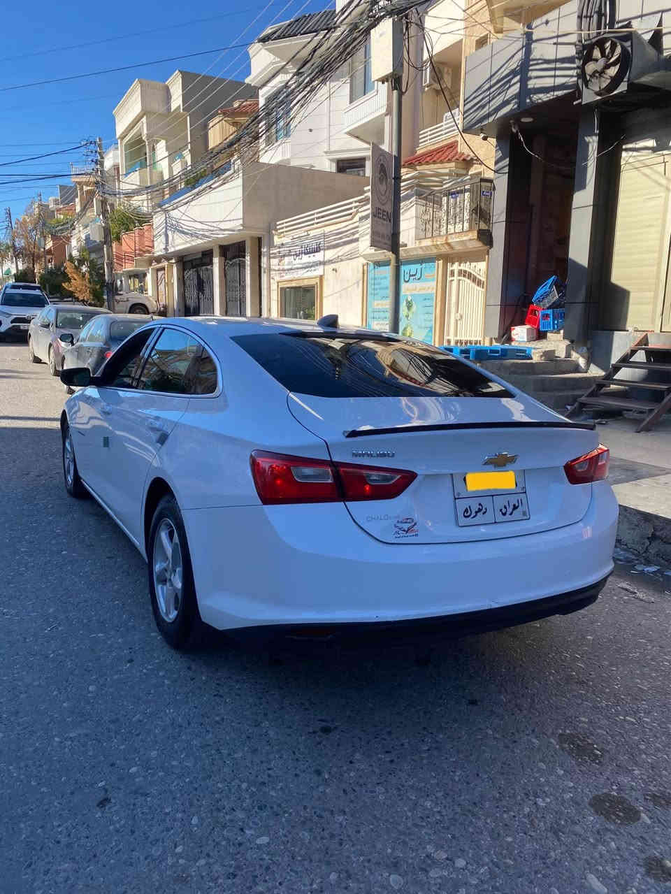 ماليبو ٢٠١٧ امريكي مواصفات LS بصمه شاشه كبيرة وكاميرا وتشغيل عن بعد بلجكتور ليد نهاري بدون صبغ محرك مامفتوح السيارة وضع شركة بدون اي مصرف السعر 106  عليها ٨ اوراق غرامه تنزل من السعر السيارة باسمي تحويل وكاله بشرط. ***********.   *********** دهوك, العراق
