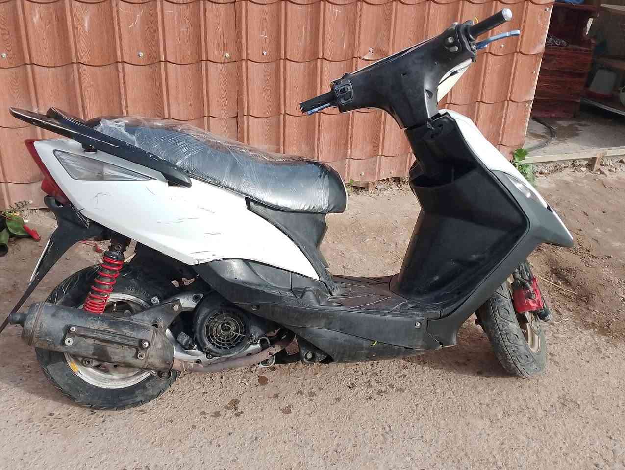 ماكس ثعلب لبيع شعندك مراوس نزل ***********مكاني قرب مستشفى جمادي شاب
