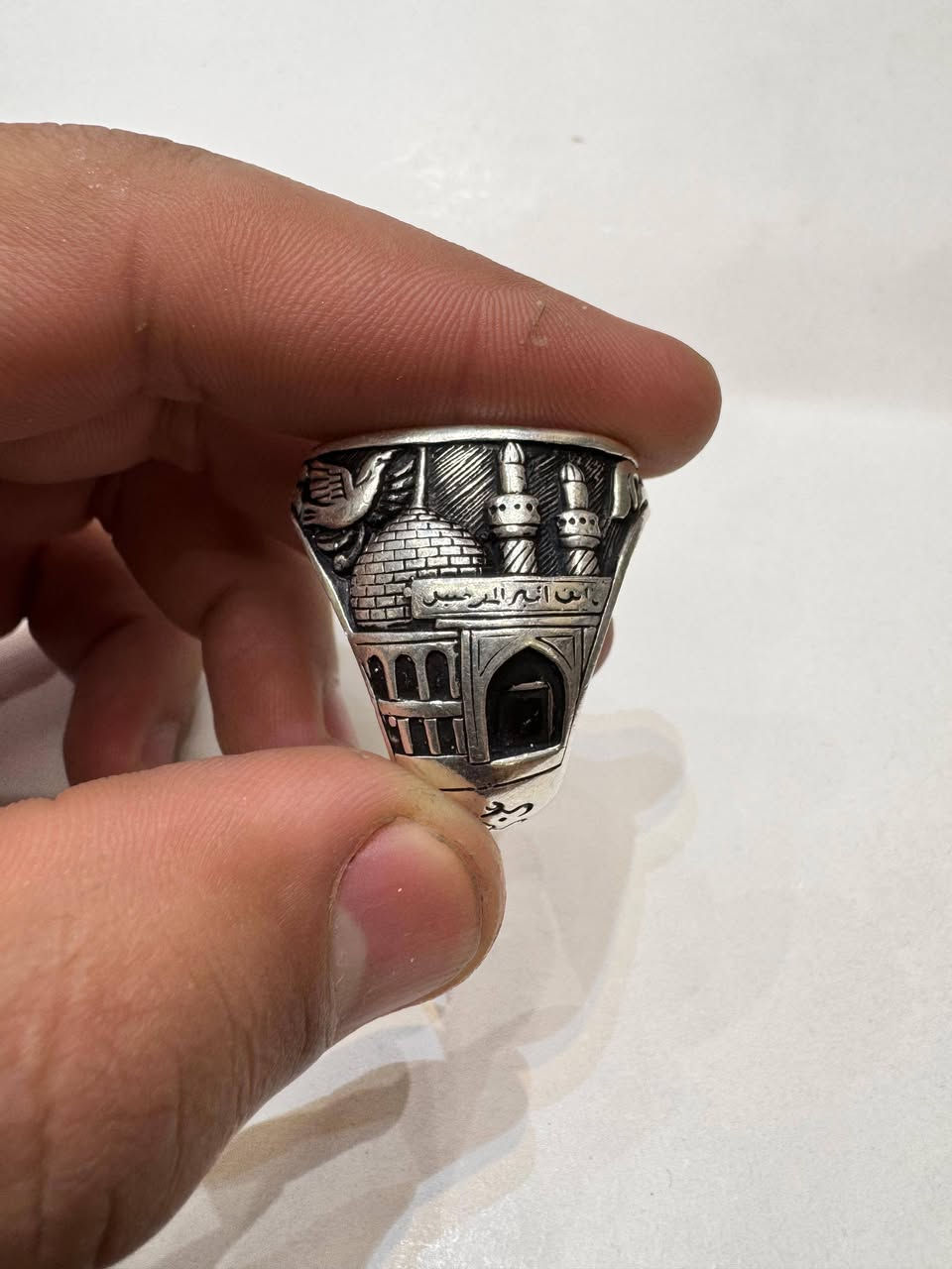 صياغة علي جنكي معروفه صياغته شكد غاليه مالنه علاقة بسوك الفضه سعر صياغته غاليه الهوات يعرفون مو الجدد ثقيل 21.8 غرام


**إذا كنت صاحب هذا الإعلان وتريد حذفه لأي سبب، رجاءا أرسل رسالة إلى الدعم الفني**