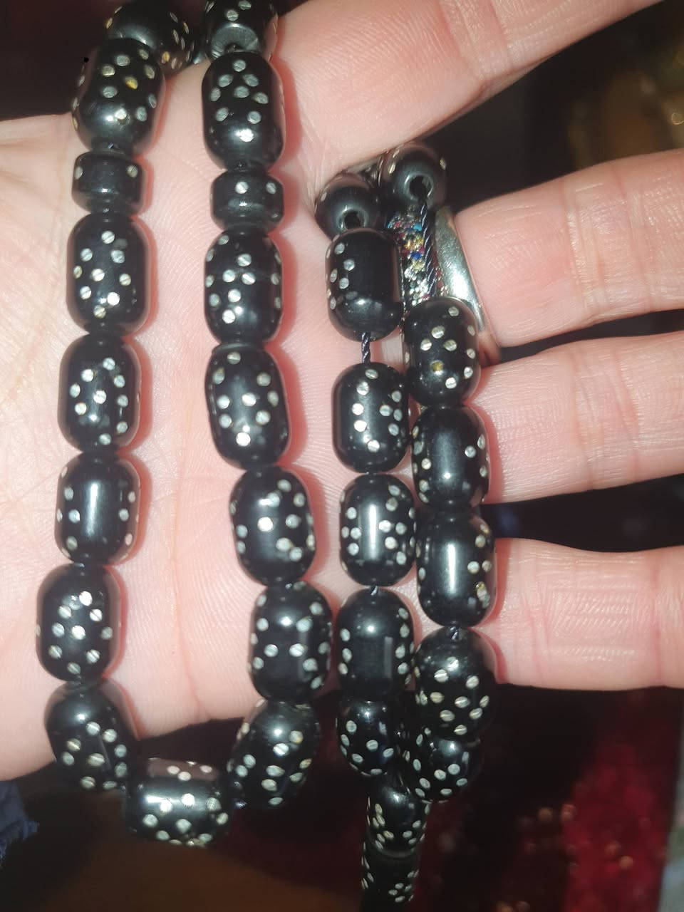 مسكي الماني انتيك اسود كتم عدد آلحب ٣٣


**إذا كنت صاحب هذا الإعلان وتريد حذفه لأي سبب، رجاءا أرسل رسالة إلى الدعم الفني**