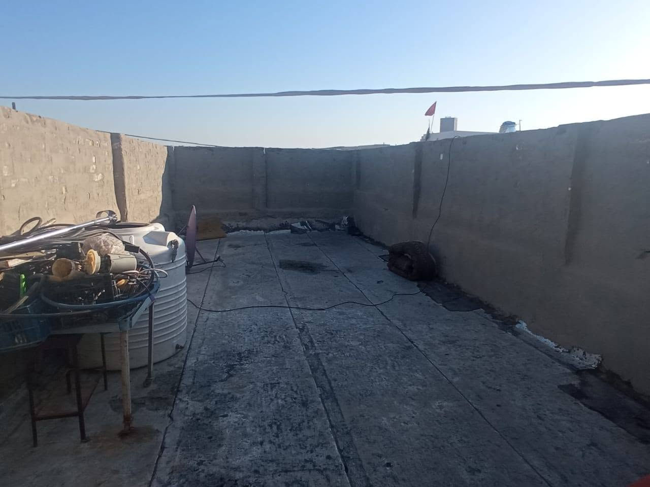 بيت موقع حي الجزائر قبل سيراميك المصطفىبظهر الشارع العام ركن مساحه 110 متر طابو زراعي بسمي ملاحضه يبعد عن النفط ٦٠ متر البيت طابو زراعي سند بسمي بناء طابق ونص طابوك مسلح عالي عن الشارع مترغرفتين نوم وصاله وكليدور ومطبخ بيع مستعجل وسعر مناسب ومنطقه راقيه رقمي ***********
