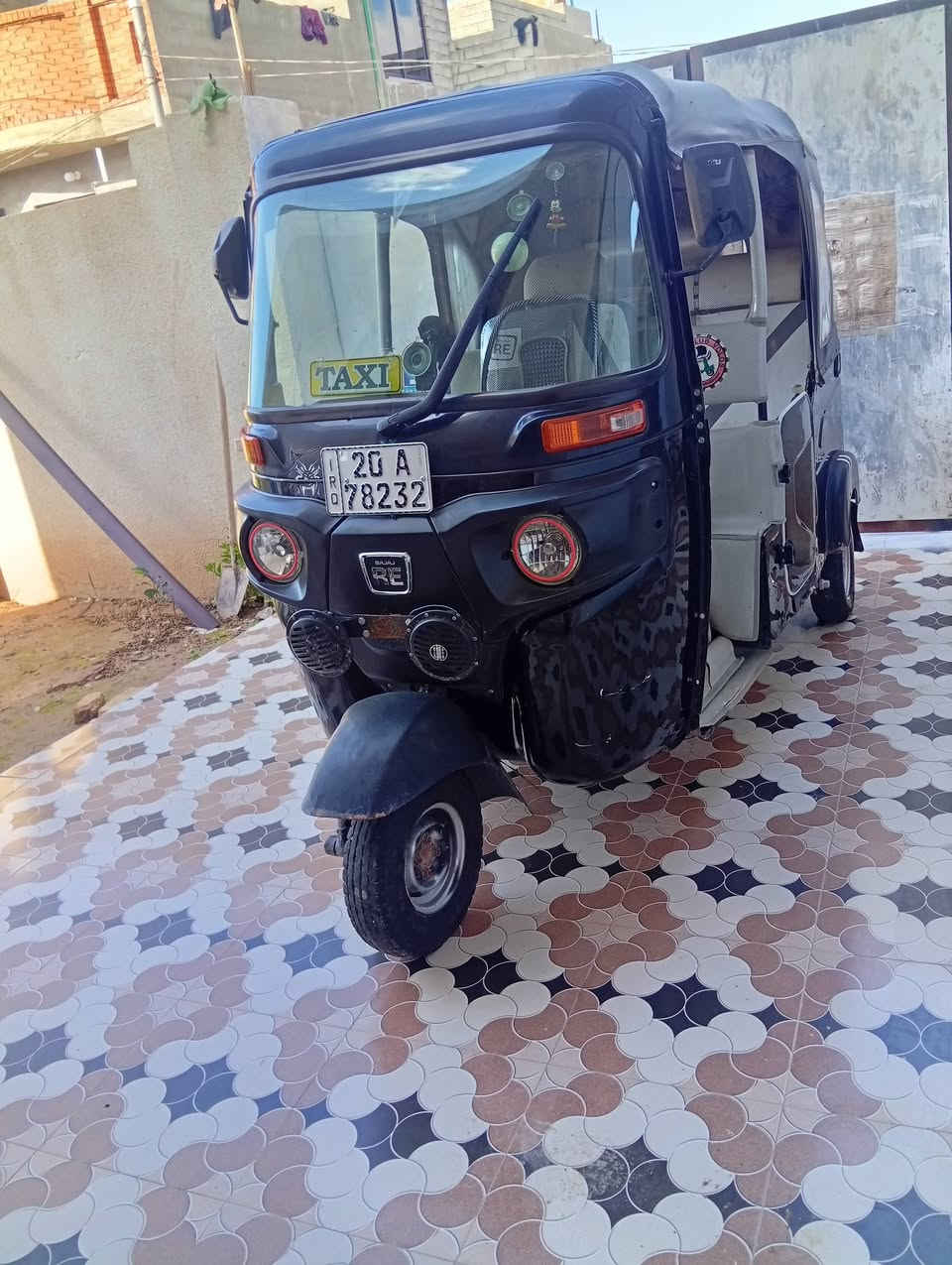 سلام عليكم شباب تكتك لبيع موديل ٢٠٢٢  كفاله عامه من ادعاميه لدعاميه اشراي يتصل *********** او يدللي
