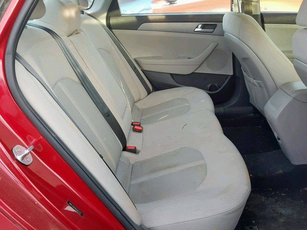 سلام عليكم لبيع سوناتا مديل 17امريكي سياره كفالة من  ضربة وتبديل وصبغ وسونار موجود بل منشور سياره جديده مكينه وكير كفاله حجم ميكنه 2400 سياره جديدة كلش حدايه وتخم تأير وتبريد ثلج رقم بغداد جديد سعر سياره 118بيه مجال مكان سياره ديالى  ينتصل ***********
