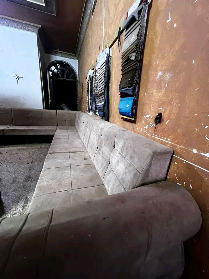 ديوان للبيع مابي اي عيب حيل نضيف ٧امتار ونص 
السعر 160مكان قادسيه جانب الايسر. شاري يجي


**إذا كنت صاحب هذا الإعلان وتريد حذفه لأي سبب، رجاءا أرسل رسالة إلى الدعم الفني**