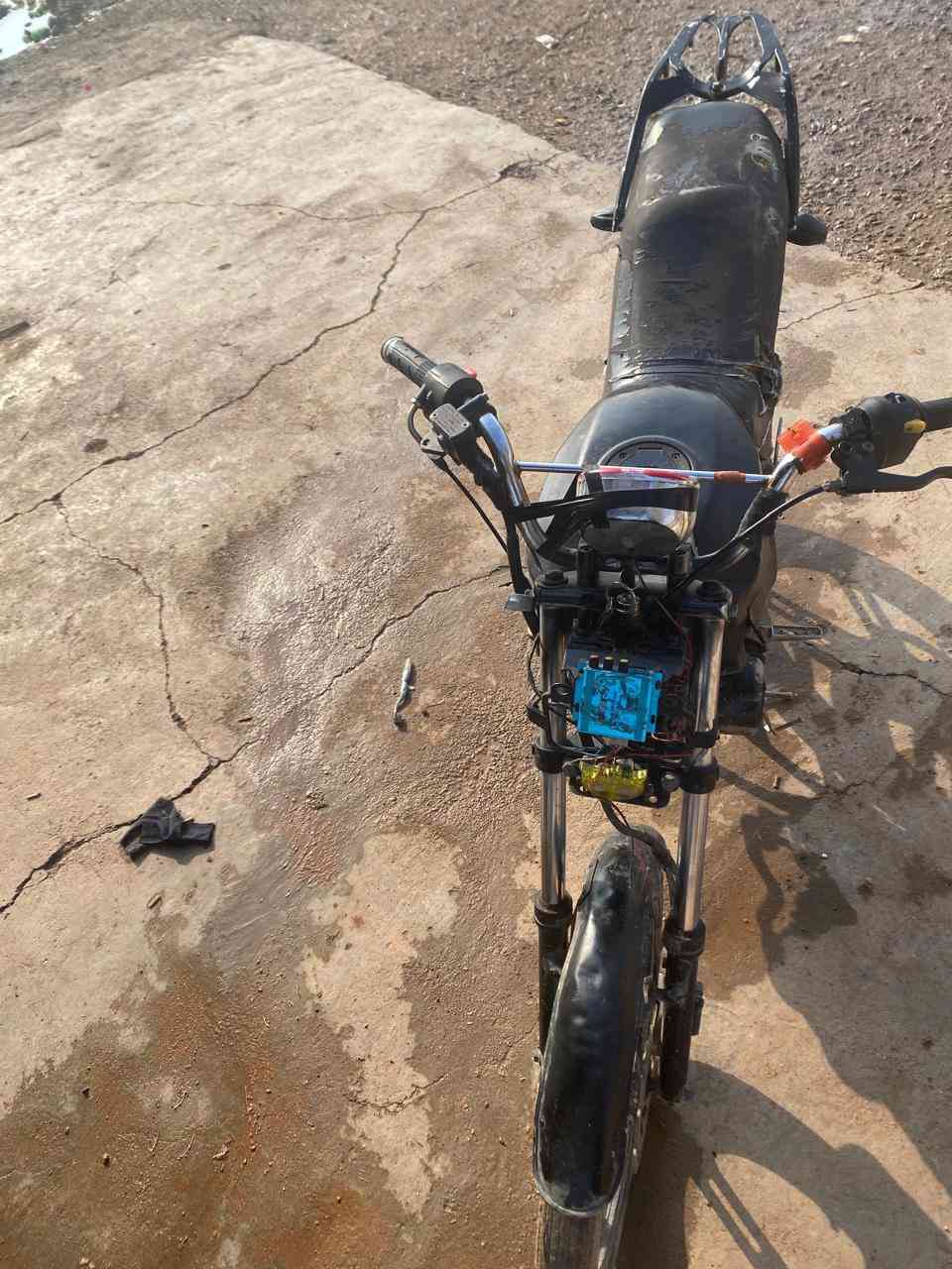 دراجه للبيع محرك نشط كهربايات كامل اي نقص مابيهاا لا صرف لا بخار فقط يحتاج كلج *********** موديل 2019
