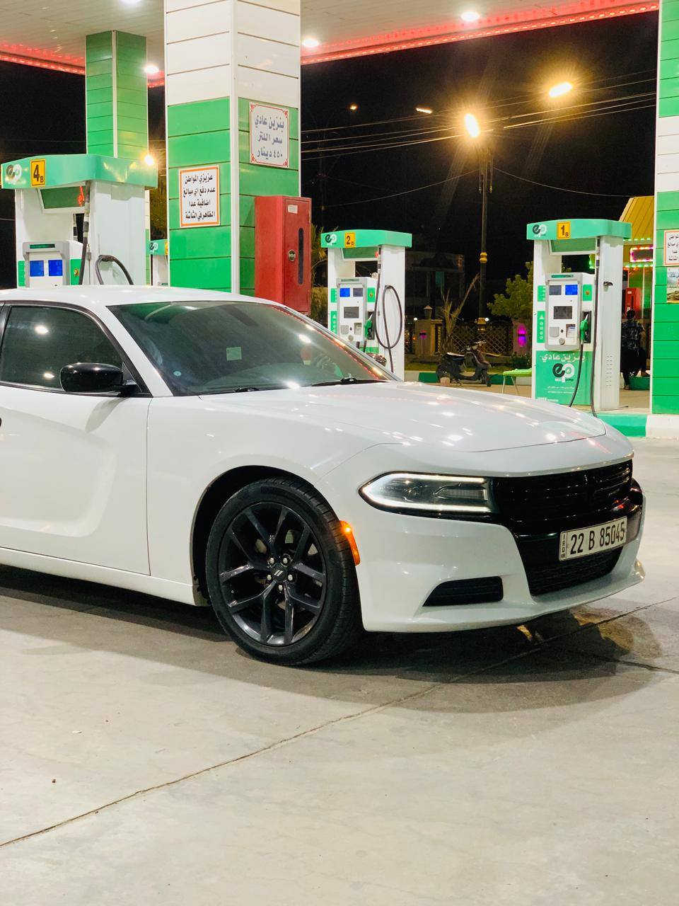 سلام عليكم جارجر للبيع موديل 2022 SXT كفاله عامه سياره ماشيه 40 الف كيلو سياره خليجي شرأي اتصل ***********
