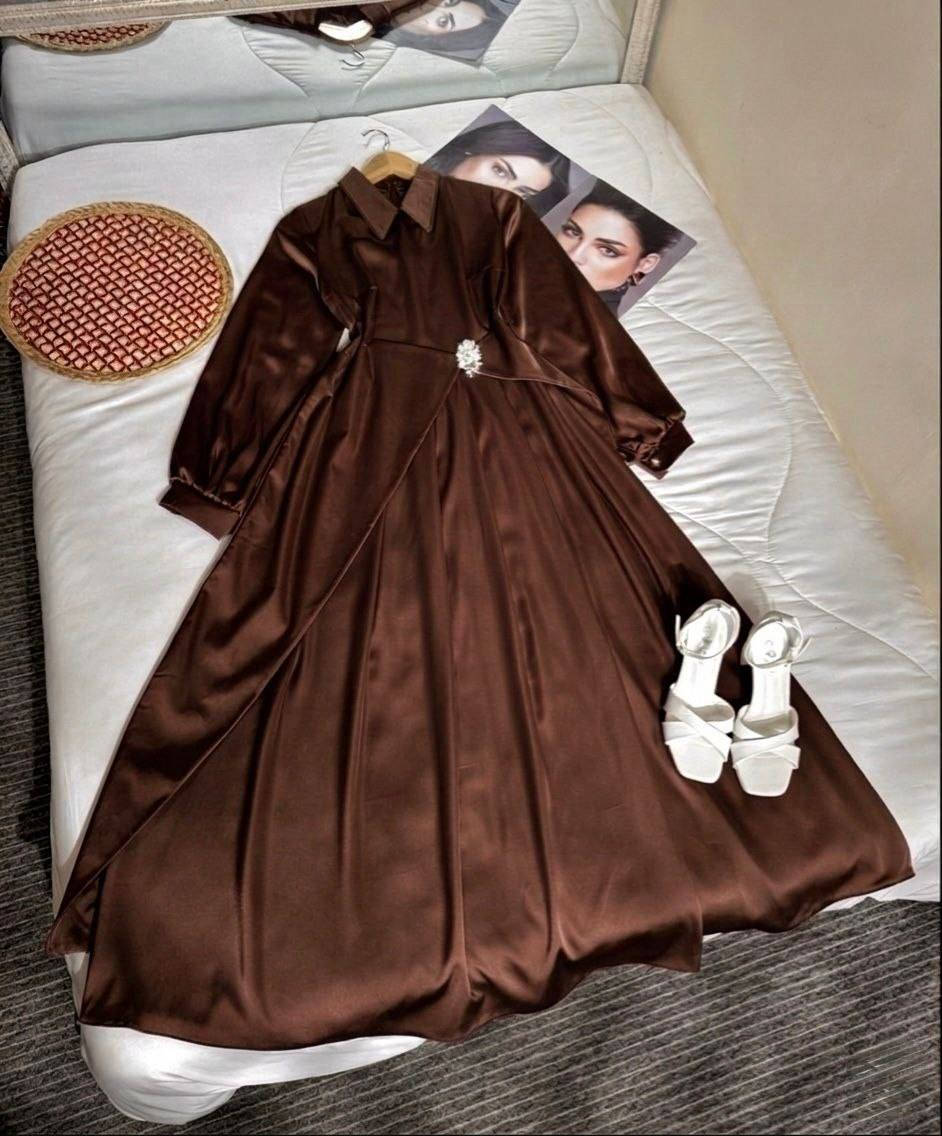 فستان ملكي❤‍🩹

خامة ستن زارة تركي 
38-40-42-44-46


**إذا كنت صاحب هذا الإعلان وتريد حذفه لأي سبب، رجاءا أرسل رسالة إلى الدعم الفني**