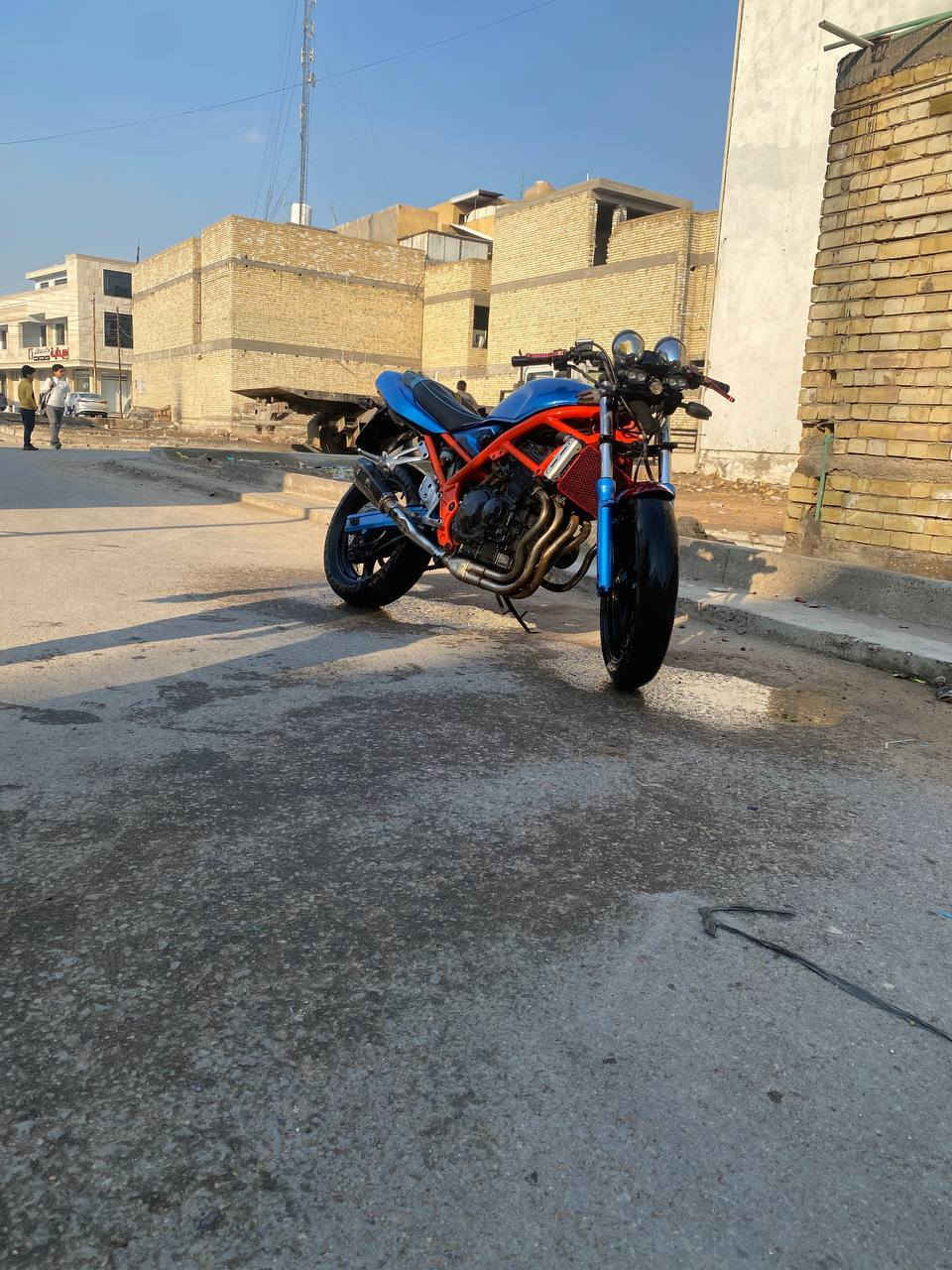 السلام عليكم باندا كرستال
للبيع دراجه شغاله ما بيها شي 
رايدها ب800وبيها مجال 
مكاني الرستميه 
***********
