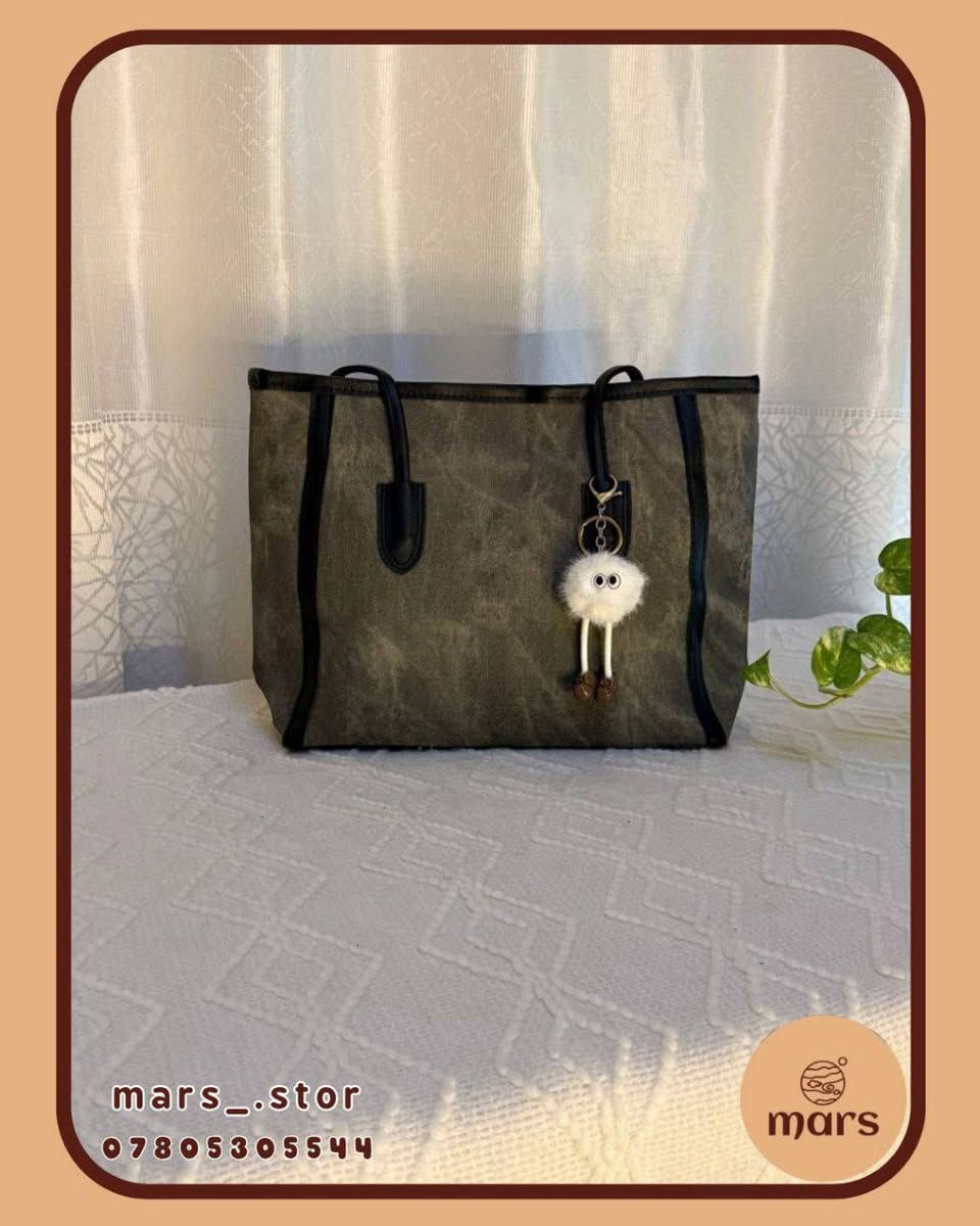 شنو تفضلون صور حقيقيه لو صور نت؟؟؟ 💫 💫 💫 
هواي بنات راسلوني طلبوا صور حقيقيه الهذا الموديل
مثل متعرفون معظم البضاعه اصورهم صور حقيقيه لكن هذا الموديل من وصل كان عندي ظرف مكَدرت اصوره رأسا
يتدللون علينه زبوناتنه♥️😍
يوزر الانستا 👈 mars_.stor
للحجز مراسلتنا واتساب ***********

@أبرز المعجبين
