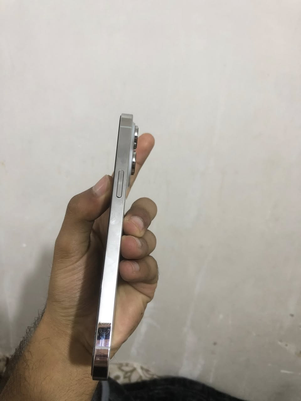 سلام عليكم آيفون 14 برو ماكس ابيض
نظافة 100‎%‎ 

نموذج M

ذاكرة 256 

بطارية 82 صرف طبيعي 

تك سيم كارت QL/A

مبدل شاشة اصلية فيس إيدي واكف 

صوته لمس اتصال كله شغال

بدون ملحقات 

سعره 650 و بيه مجال 

*********** 

مكاني نجف كوفة توصيل ماعندي
