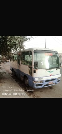 كوستر نيسان ٢٠٠٢لبيع مكينه وكير بطه اوتماتيك سياره جاهزه نقابه صفر مطل...