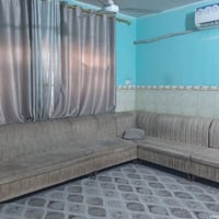 ديوان • ١١ مقعد