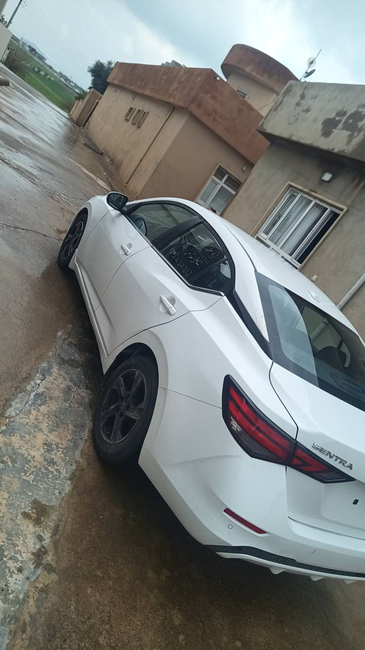 السلام عليكم 
للبيع نيسان سنترا ابيض 2025 SV
محرك 20 
ماشي 16 الف ميل 
صبغ بس صفحه بدون دواخل شرط 
بدون ارباك بشرط
سياره بدون تعديل و كلير أمريكي شرط  
سياره بدون شخوط و رصعات و بقصات 
سياره بدون رقم ترقيم شمالي فقط 
تكلفة رقم 11.5 ورقة ونص
ملاحظة صور الحادث موجود بل منشور
لينك حادس👇
 https://bid.cars/en/lot/1-94047125/2025-Nissan-Sentra-3N1AB8CV8SY256533

السعر 130ورقه ومجال
اي استفسار عن سيارة خاص مفتوح 
اخوكم شلال كوردى 
*********** واتساب فقط للتواصل 
عنوان أربيل معارض السيارات شارع 100 أربيل, العراق
