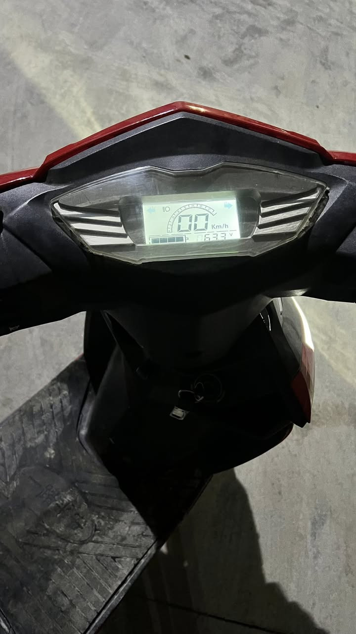 سكنس شحن موديل 2025
ملف 1000 

6 بطاريات  

شحنها خير من الله 

سرعه 70 

نضام 3 نمرات للسرعه 

نضام الرجوع للخلف (البگ)

تمشي مسافه اكثر من 50 كيلو بالشحنه الوحده 

دبلات امامي خلفي 

اشاير يمين يسار امامي خلفي 

لايت عالي ناصي 

البيع لعدم التفرغ 

الدراجه نضيفه استخدام قليل كلش 

السعر 700 و بي مجال للشراي 

*********** متواجد واتساب
