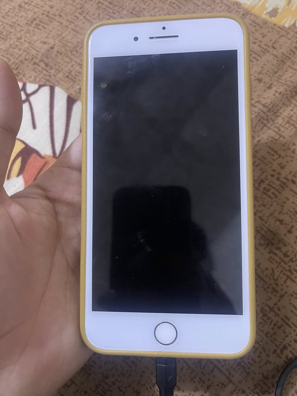 ايفون 7 بلس للبيع جهاز شغال ومابي شي بس عن الحرام ماعرف اذا مفتوح او لا انا اشتريته من ولد وقسم مابي شي وبطاريته 100   سعر 70 وبي مجال.الشراي يتفضل


**إذا كنت صاحب هذا الإعلان وتريد حذفه لأي سبب، رجاءا أرسل رسالة إلى الدعم الفني**