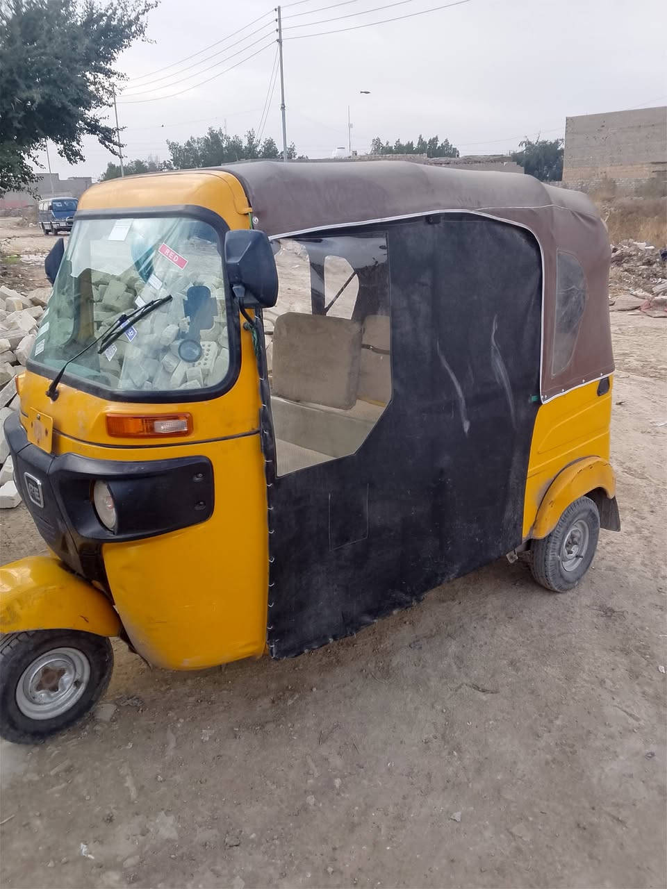 سلم عليكم شلونكم شباب تكتك البيع بيها بس هاي ضربه تكتك خير من الله تخم تاير جديد تكتك مال بيت الشراي يتصل مامتواجد هنا ***********
