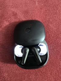 انكر ليبرتي 4 • سماعات • قليل الاستخدام