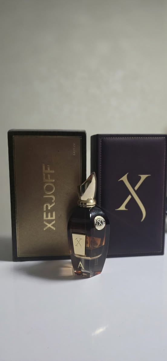 السلام عليكم 
مزاد على مجموعة عطور اقراء التفاصيل في الاسفل

1. Alexandria II – 35–37 مل
عطر فاخر شرقي خشبي، ثبات وفوحان قوي جدًا

2. Bvlgari Aqva Pour Homme Marine Toniq – 65 مل
عطر صيفي منعش بنفحات بحرية، فوحان جيد جدًا

3. Ana Al Arabi – 79 مل
عطر رجالي خشبي بخوري، طابع شرقي قوي وثبات واضح

4. Goudh Extrait de Parfum – 1.5 مل
عطر مركز جدًا، عود غني وثبات عالي

5. Goldfield & Banks Australia – 8 مل
عطر نيش فاخر بثبات متوازن

6. Twilly d’Hermès – صابونة معطرة للجسم
تعطير ناعم بنفحة عطرية راقية

يبداء المزاد من 80$ المرافعة 5$ او 10$
موكل بالنشر العطور اصليه وضمان الفحص


**إذا كنت صاحب هذا الإعلان وتريد حذفه لأي سبب، رجاءا أرسل رسالة إلى الدعم الفني**