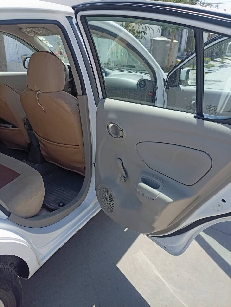 نيسان صني هندي موديل21 ماشي 55الف رقم اربيل سنويه بعدشهرباقي تفاصيل بالسونار موجودسعر 98$ورقة السیارة موجود بكركوك صاحبها اربيل
***********
***********
