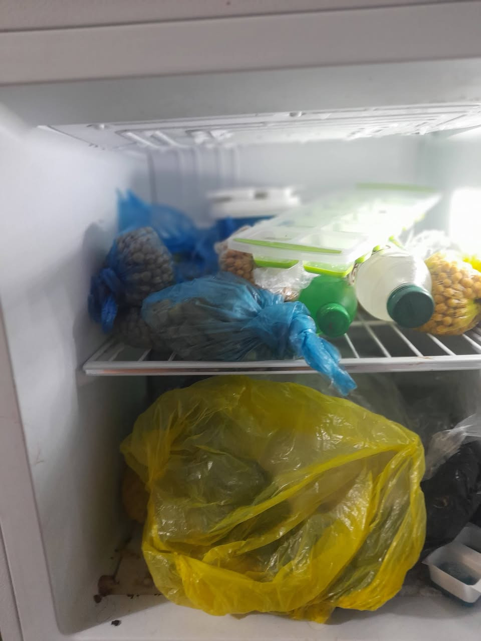 سلام عليكم عدي غراض للبيع نظيفات كلش بس معتازعلابيعتهن لي يحب شراي يجي خاص


**إذا كنت صاحب هذا الإعلان وتريد حذفه لأي سبب، رجاءا أرسل رسالة إلى الدعم الفني**