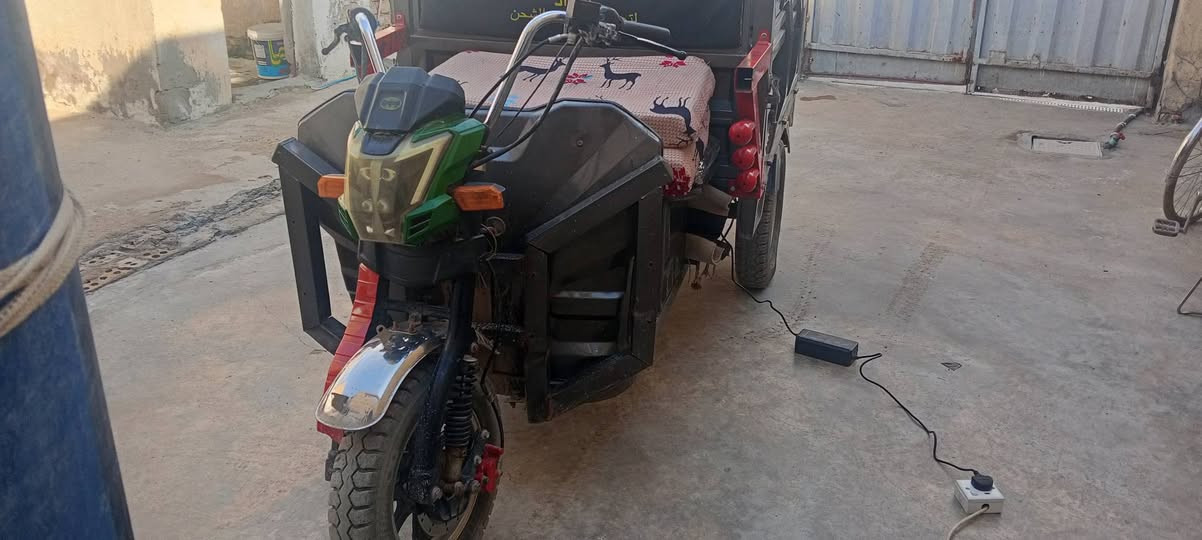 ***********
***********
