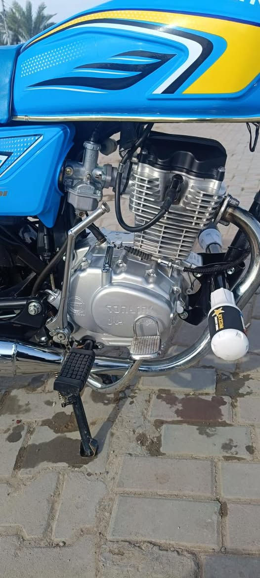 السلام عليكم دراجه موديل ٢٥ محرك شرط مامفتوح كهربايات شغاله مايعوزه شي لبيع سعر 800وبيه مجال 

 مجال اتصل( *********** )
