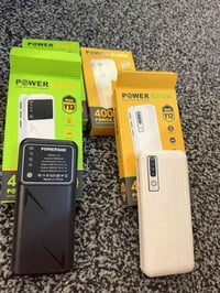 باور بنك أسود