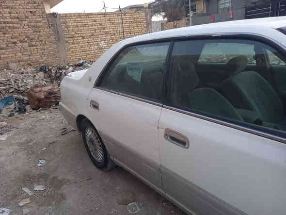 سلام عليكم راس الثور موديل 96 مكينه وگير خير من الله حداديه 50 /001 رقم بغداد السياره هاي الصور بيهه ضربه جهه الصدر سنويه صاقطه بل واحد وعشرين مكفوله من النقل وكص سعر 75 وبيها مجال ***********
