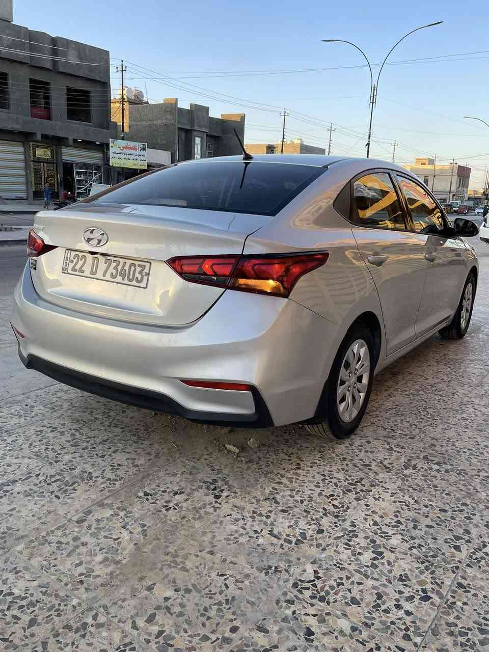 اسلام عليكم
اكسنت 2020 امريكي 
ضرر 3 قطع جاملغ وبابتين  جهت اليسار بدون اي داخل 
مكينه 1600 دبل نوزل 
بسمي رقم هزه سنويه جديد 
ماشي 56 mi حقيقي 
تخم تاير صدر سياره جديد 
لايت زنون عالي ناصي 
شاشه كامره 
مكان بغداد ابو غريب 
بيع مراوس 
سعر 110$ 
تواصل ***********
