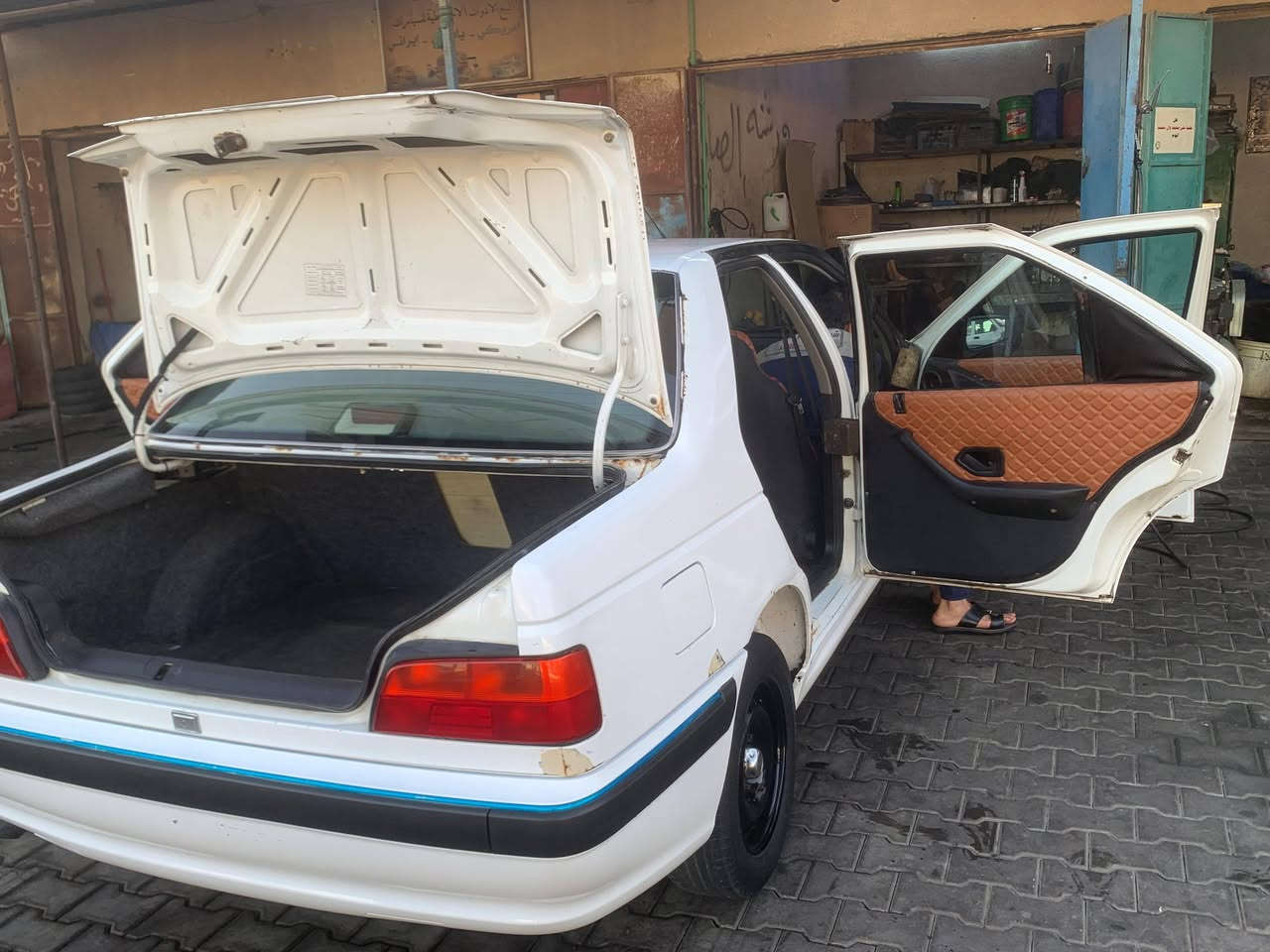 بيجو بارص موديل 2012 سياره شوفت عينك محرك جديد كارتون طخم تاير +طخم رنك حداده كامله امامي وخلفي .تبريد تدفئه كلها شغاله اي نقص مابيها سعرها 40 وبيها مجال للشراي تحويل ثاني يوم مكاني البصره ام قصر .***********
