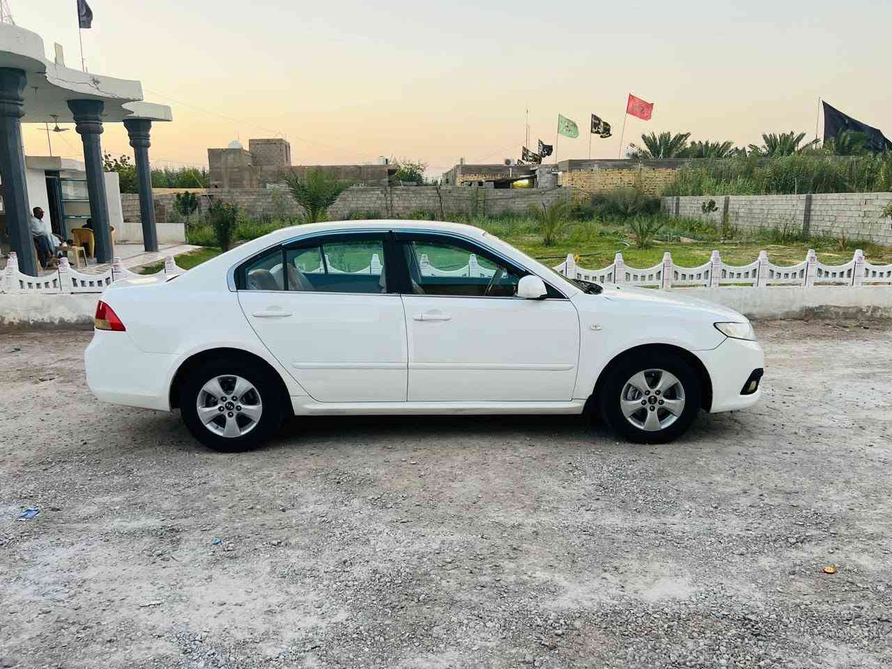 السلام عليكم
السعر ١٢٢ بيها مجال
كيا اوبتما موديل 2009 خليجي مكفول من الضربه والصبغ بيها صبغ بسيط بل الهلال الخلفي مذكور بل السونار بل المنشور  مكينه وكير دوش كفاله رقم بصره مشروع وطني تبريد ثلج حداديه جديده تخم تاير  دواخل كارتون جديده مكان السيارة ذي قار قضاء الرفاعي للاتصال ***********   ***********
