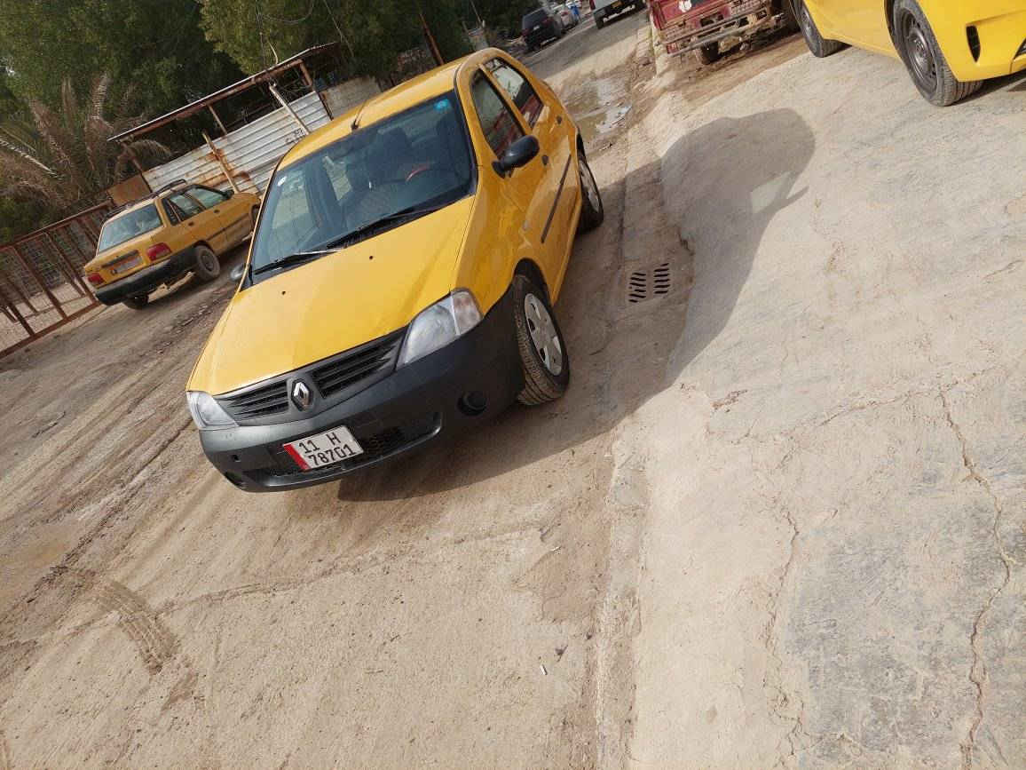 سلام عليكم رينو لوكان موديل 2017 رقم بغداد نكليزي بسمي سنوية مجددها وهزة جديدة تخم تاير كير ومحرك بلادي شركة كهربائيات ممفتوح بيها برغي بيها طخة جاملغ الامامي وربع البنيد صبغ وبيها بقبق الصندوك ولباقي كفالة والسعر 53 ورقة مكاني بغداد الامين والسيارة بسمي *********** ابو كرار
