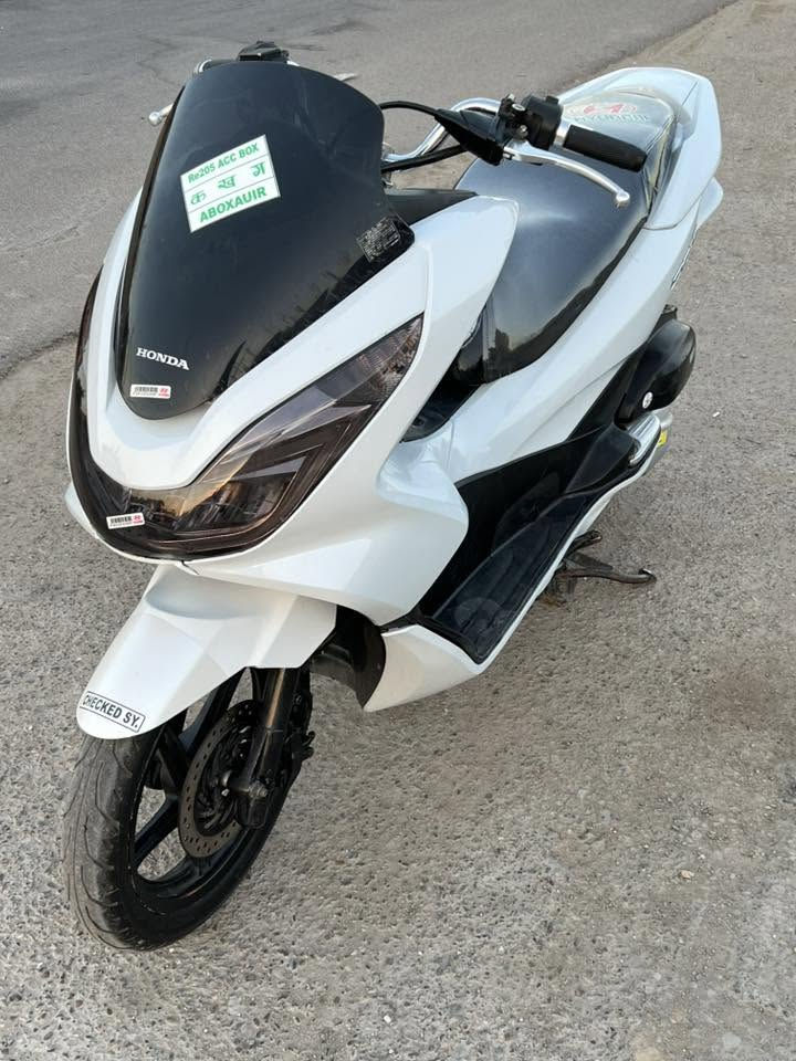 السلام عليكم pcx جيل ثاني ياباني  kf 150 حجم مكينه
مكينه بلاديه لا تبخير ولا تنقيص ولا شي مكفوله  

 جميع كهربائيات شغاله

 

السعر ١٤$ 

الرقم  ***********    مدينه الصدر
