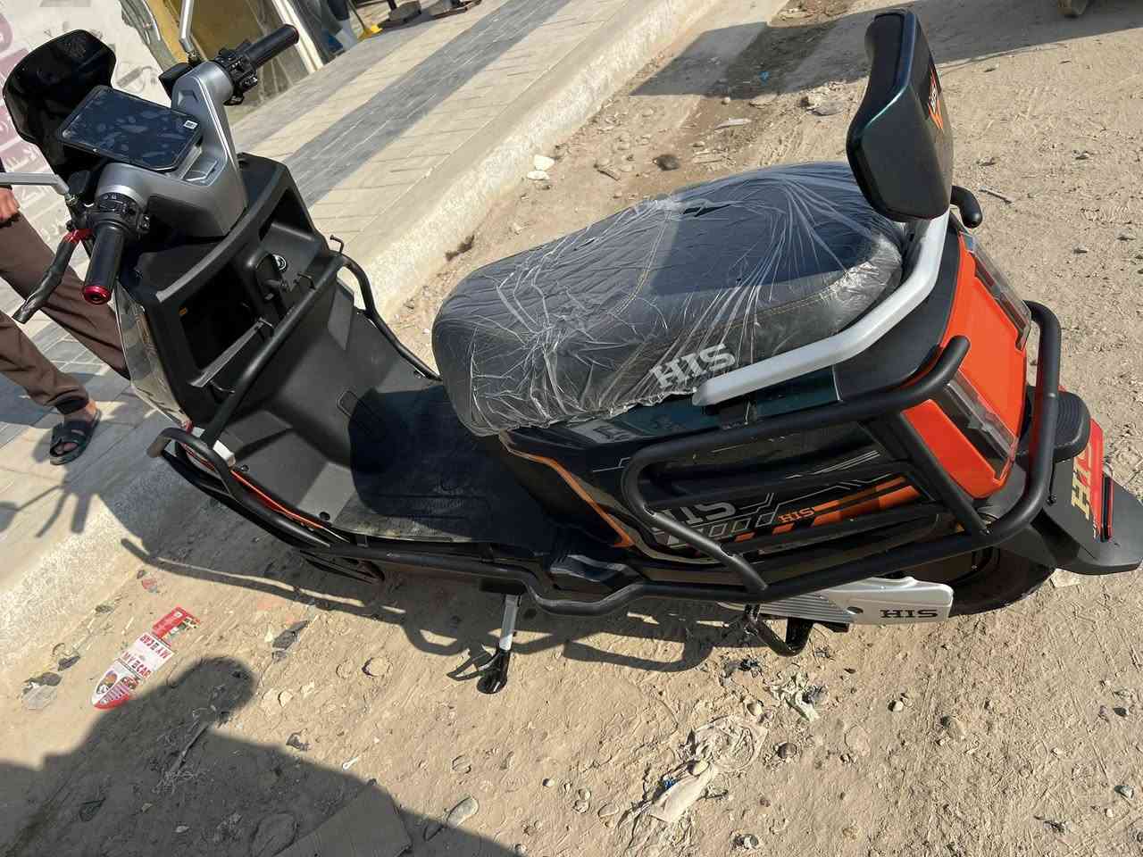 دراجه شحن HIS بعدها جديده مستخدمه 15 يوم رايدها بمليون وبيها مجال بغداد محموديه ***********
