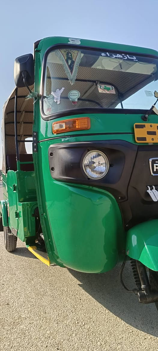 السلام عليكم شباب تكتك للبيع موديل 22 رقم واسط كفاله عامه لا صبغ ولا ضربه ولا معجون تخم تاير جديد المكان بلكوت السعر خاص رجائن المو شراي لا يتعبني الاستفسار ع الرقم ***********
