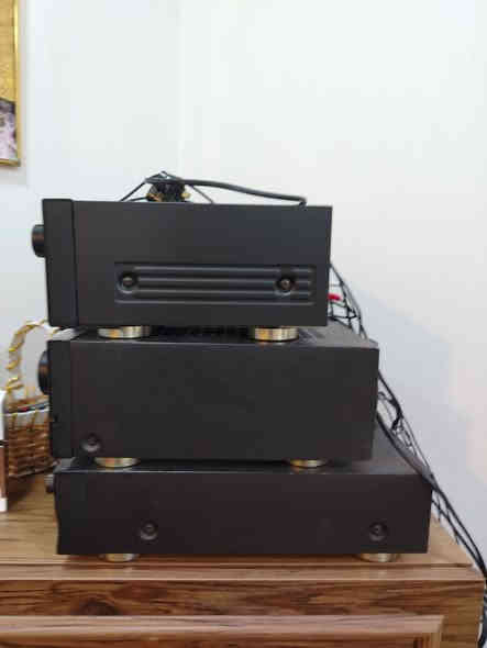 سلام عليكم من رخصة الادمن سستم حجم لارج باينير امبلي فاير و دك كاسيت وسيدي وبلوتوث بدون سماعات بدون تصليح 470 واط كهرباء 220 السعر ٢٠٠ الف ممتواجد على النت الشراي يتصل ***********
