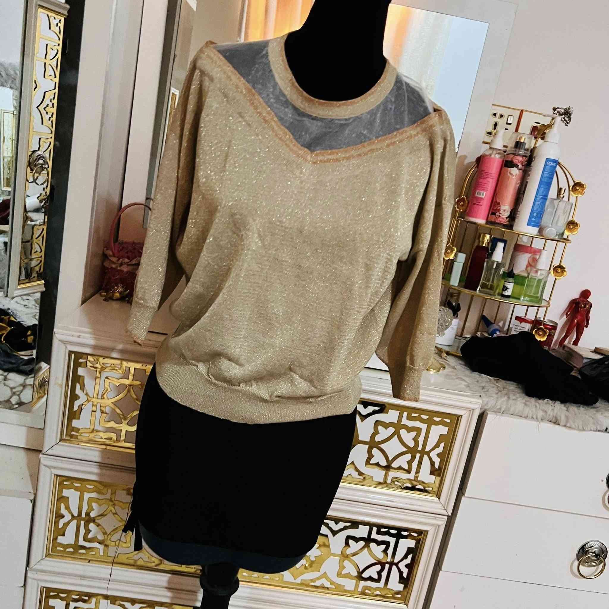 عرض كل قطعتين  بخمسه


**إذا كنت صاحب هذا الإعلان وتريد حذفه لأي سبب، رجاءا أرسل رسالة إلى الدعم الفني**