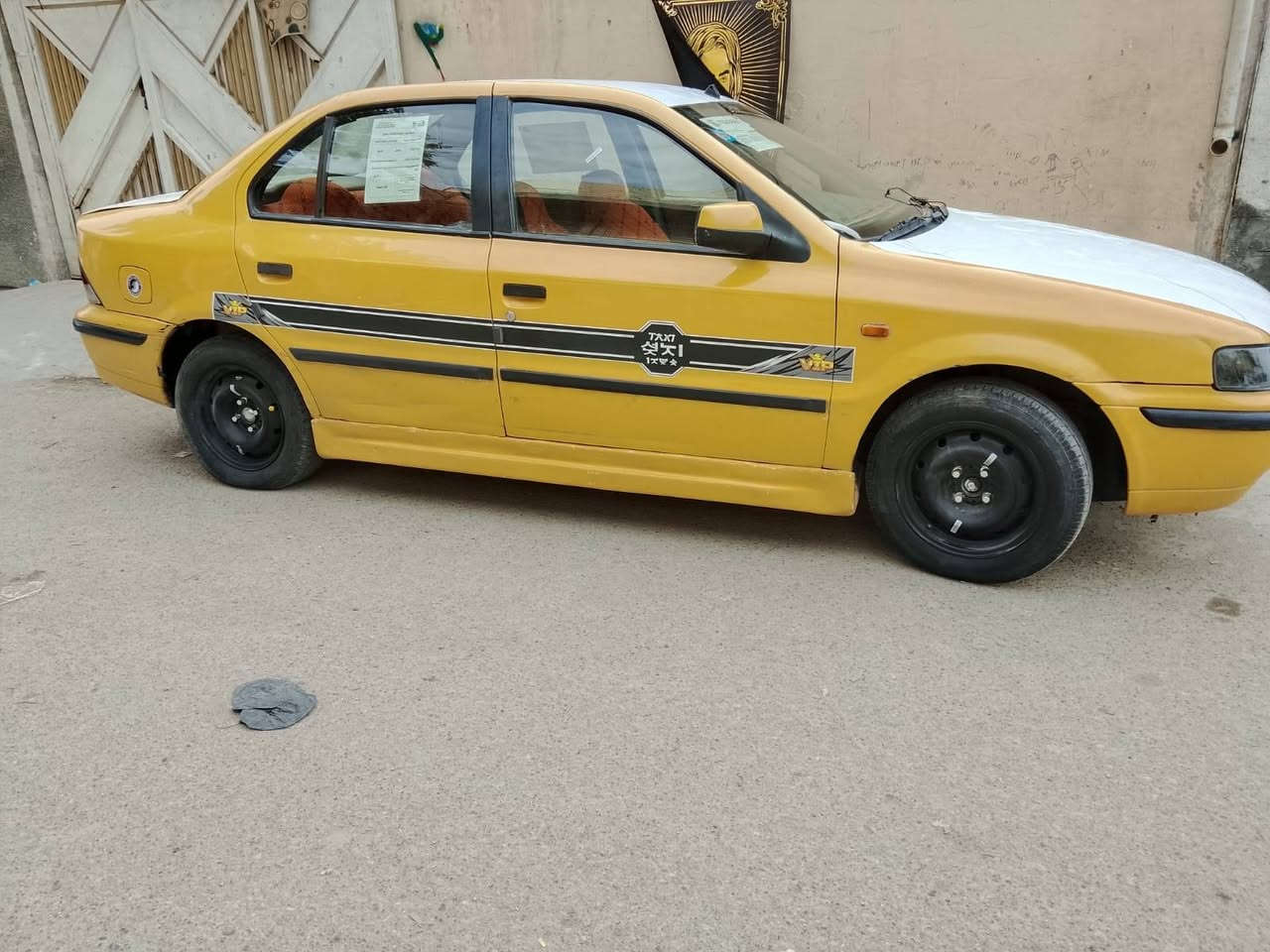 سلام عليكم حبايب قلبي مره خصه مدير الكروب المحترم سياره سمند ١١ نضيفه خير من الله كير مكينه نعمه تبريد ثلج كشر السياره هاذ كبالك نضيف السياره مصفره من كلشي رقم نكليزي باسميي

السعر ٣٠ وبيها مجال 

مكاني المدينه ***********
