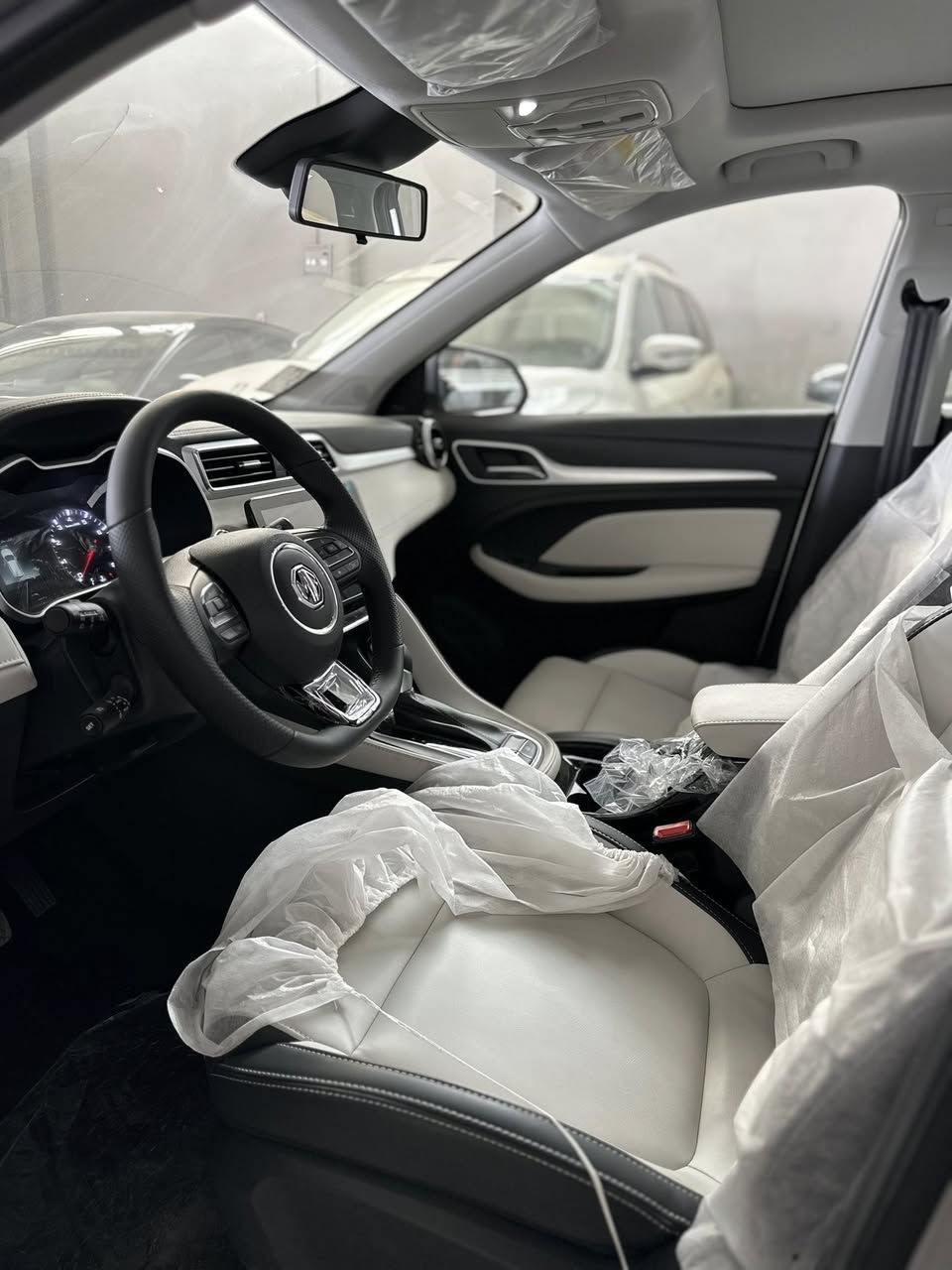 داشكاندنمان بؤكيردوه ١ دانه ش به رده سته
نرخ:١٢٥$
MG ZS 2024 full mwasafat
)پانؤراما،به سمه،كاميرا٣٦٠،،كوشن جيلد،كاره باوهيته ر،ويل كرؤم،بريك به سمه،ئؤتؤهؤلد،حاسه،ويل كرؤم،ئاوينه شه فت،)  
***********
