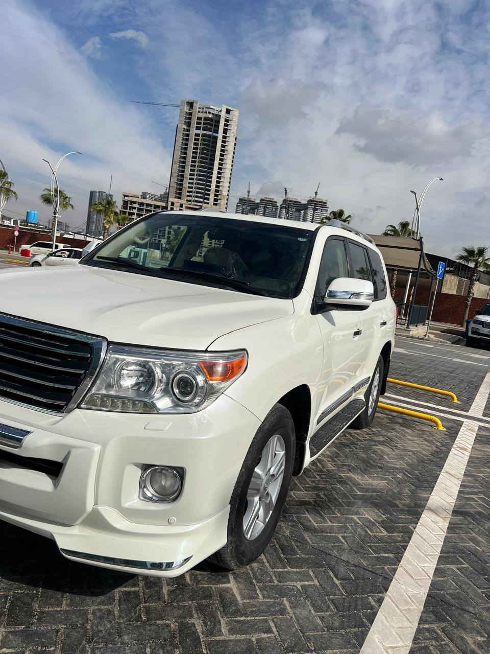 لاندكروزةر  موديل 13  مواصفات جي اكس ار   بريم   .. فول  مكفوله من صبغ بس بيها مكانين تعديل pdr   مكان اربيل  .. للاتصال *********** أربيل, العراق
