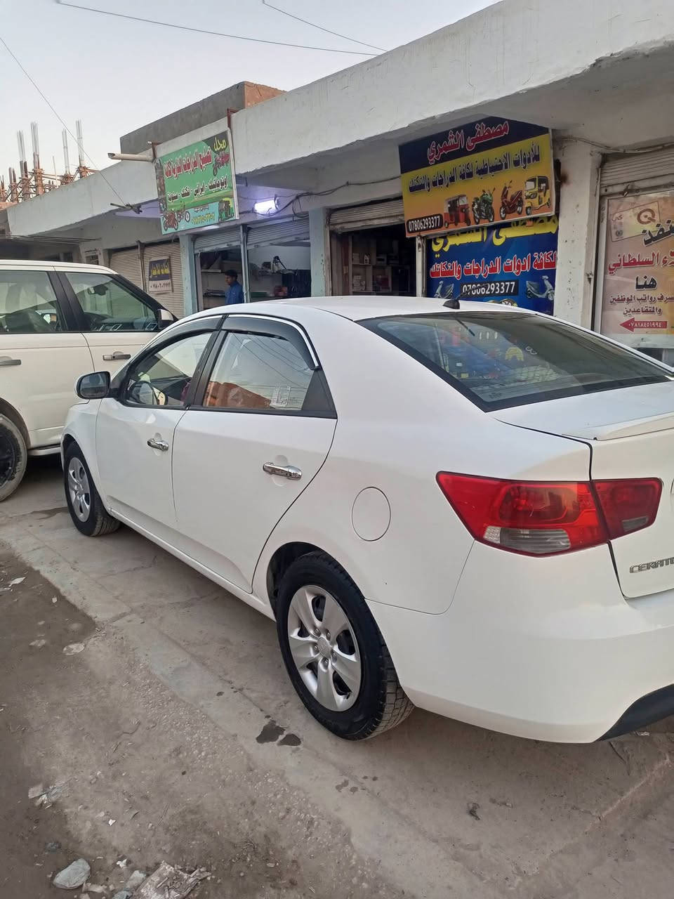 السلام عليكم سيراتو 2012 جاهزه ربع ماتذب عليها مال جناي الله شاهد مجهزها ع ايدي بدون نقص مراوس او بيع رقمها انكليزي باسمي مكاني بابل 
***********
