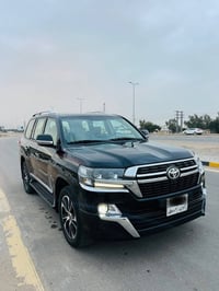 لاندكروز 21فول مواصفات رقم اربيل ماشيه 55 الف مكفوله من الصبغ والبارد ...