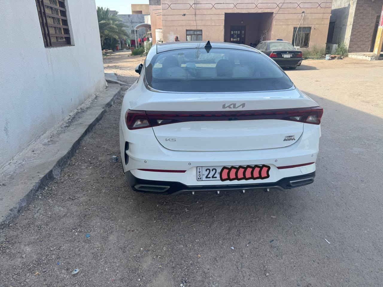 السلام عليكم
سيارة k5 gt line  للبيع فقط 
موديل 23 وارد خليجي رقم اربيل الجديد 
السيارة مكفولة كفاله عامه من كلشي 
السيارة جديدة واحله من الصور 
مواصفاتهة للاخير 
كاميرا خلفية 
سقف بانوراما 
صندوق كهربائي 
كاميرا 360
مستشعر وقوف 
تدفئه وتبريد مقاعد
مثبت سرعه 
التحكم في المنحدرات 
عرض المعلومات على الزجاج الامامي 
المصابيح الاماميه لد 
التشغيل عن بعد 
شاحن لاسلكي 
ومواصفات ماتخلص كلشي تريدة بيهة 
المكان البصرة 
والسعر 204 وبيهة مجال حق الجية 
للاستفسار 
*********** متواجد واتساب
