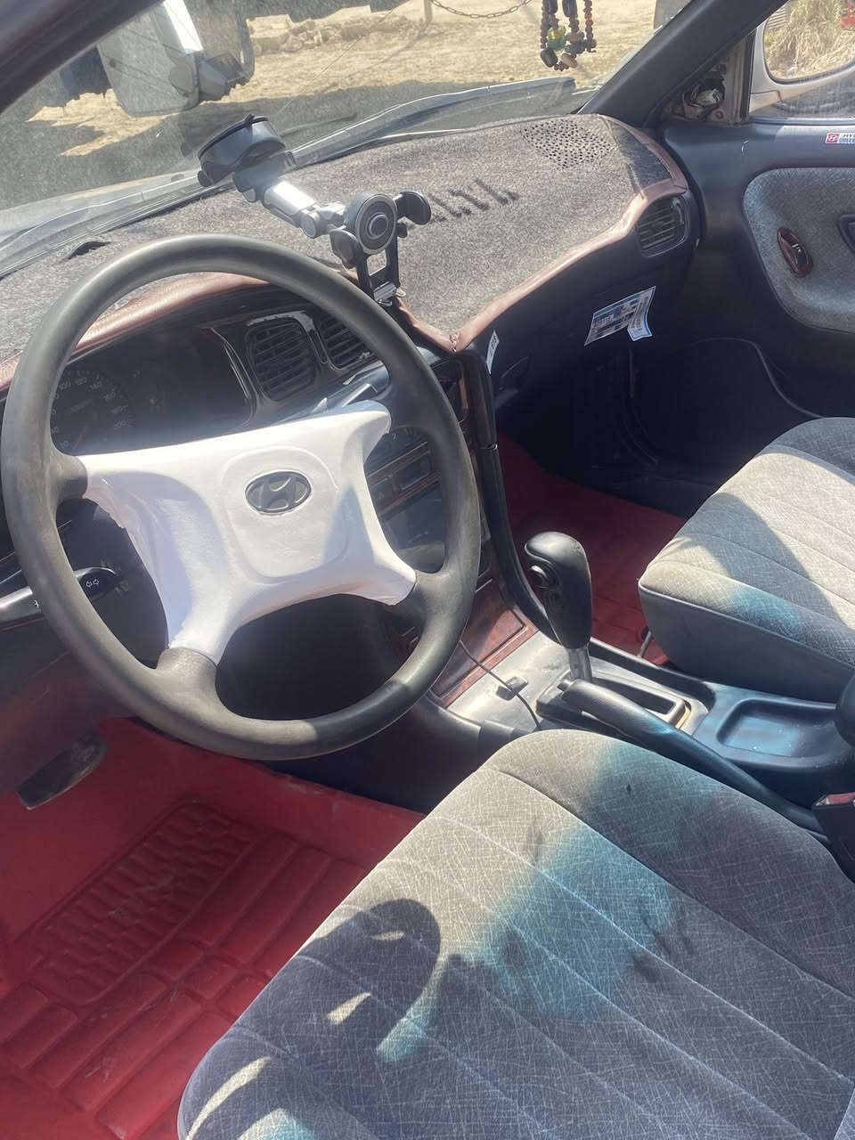 سوناتا 2 بغداد مجدده باسمي مكينه بيهه تنقيص قليل ما اضم عليكم كير خير من الله مكينتهه 2000 
دواخل السياره كلش حلوه  السياره سعرهه رخيص كلش مناسب الله يشهد معروضه 43 ومجال قليل 
***********
