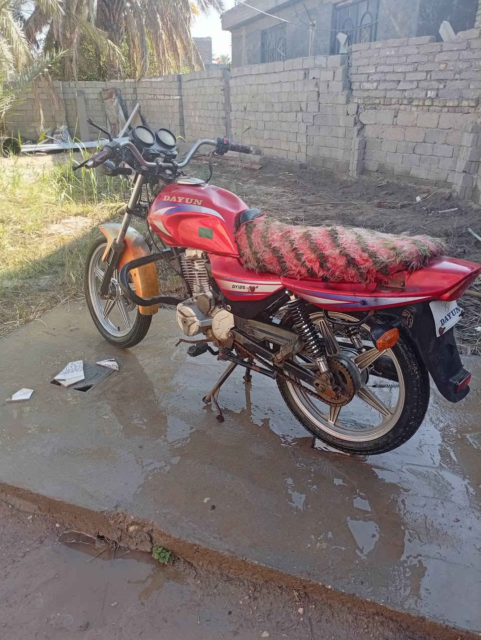 دراجة دايون موديل 2018 لو 2019 اوراق + شغالة ونظيفة اشتريت سيارة وعفتها بالبيت دراجه جاهزة بس يرادلها شويه ترتيب سعر 450 الف وبيها مجال مكاني بابل ابي غرق اليوسفية
