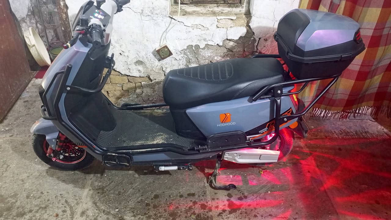 سلام عليكم اخوان 
هاي الدراجه اقسم بالله ماصارلها شهرين دراجه شحن 6 بطاريات ماماشيه هواي نضيفه وحته اشتغلت بيها توصيل طلبات وهاي الصور كدامكم وبيها دبل اشاره اذا شراي تعال خاص


**إذا كنت صاحب هذا الإعلان وتريد حذفه لأي سبب، رجاءا أرسل رسالة إلى الدعم الفني**