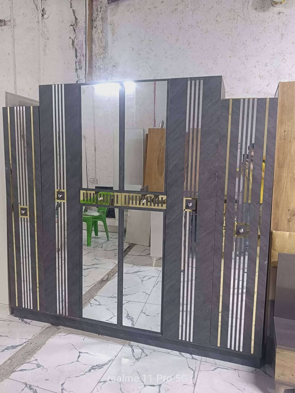 غرفة نوم تركي مستخدم😍💥 
 نضافة95💯
عدد القطع / 5
نضام / ابواب 🦋✨
سعر / 450🤍✨
شد ونقل داخل بغداد مجاني🛻
يوجود توصيل محافضات بكروه للاستفسار والحجز اخذ صوره و دزو واتساب فقط.***********
