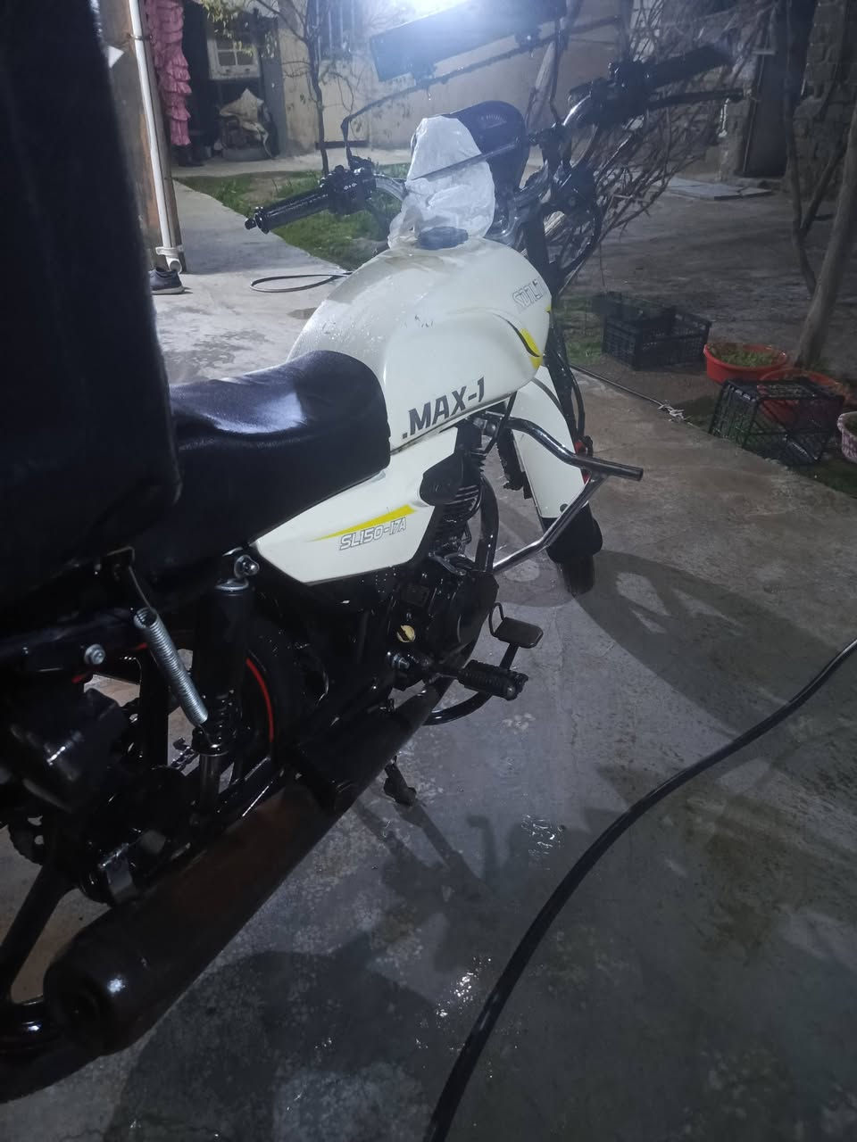 دراجه سونك للبيع اداوات
موديل 23 
سعر 425 مكاني تقاطع السادة 
واتساب موجود ***********
