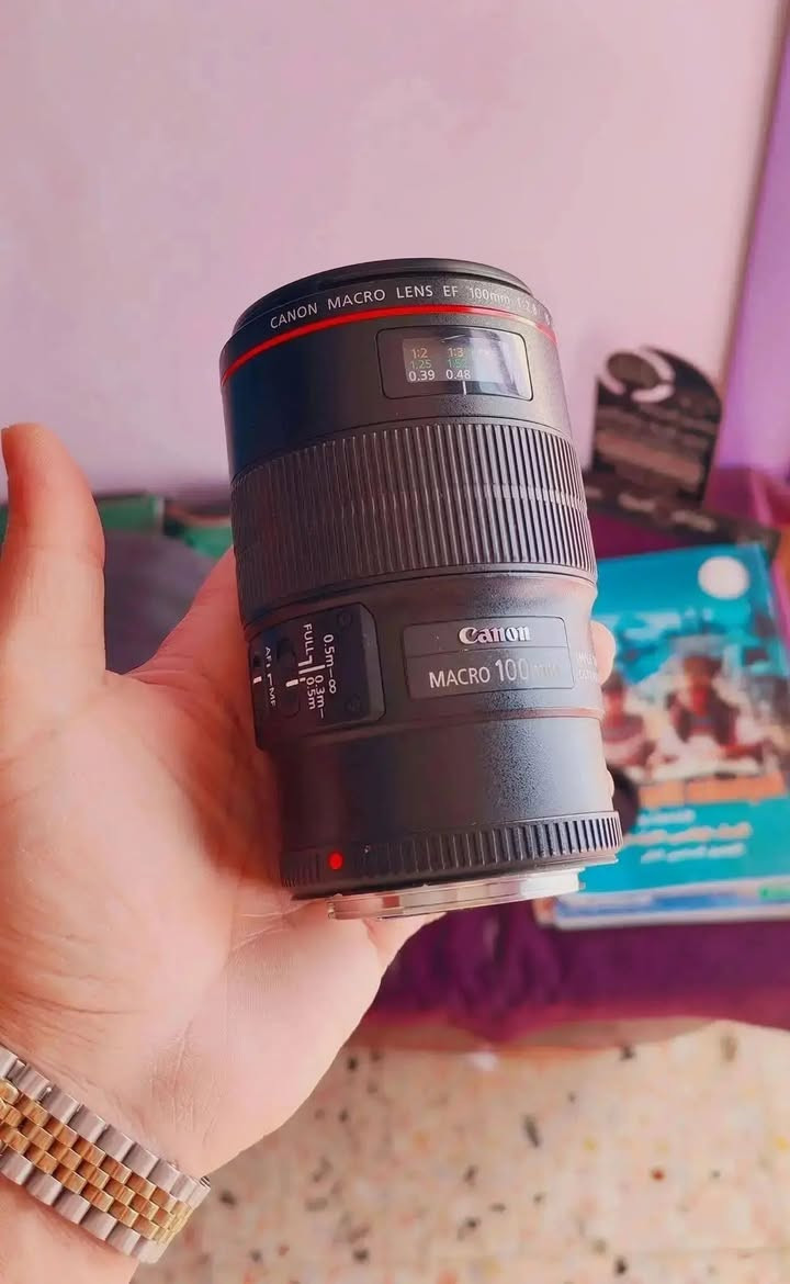 لينس Canon 100 macro lens 
العدسة بحالة جديدة زيرو


**إذا كنت صاحب هذا الإعلان وتريد حذفه لأي سبب، رجاءا أرسل رسالة إلى الدعم الفني**