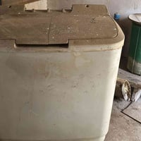 غسالة للبيع السعر 25 الف  077030303048